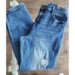 Curvy Flying Monkey Distressed Jeans Womens Size 31 Medium Wash